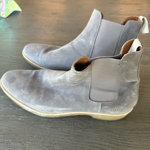 100% Authentic Common Projects suede Chelsea Boots